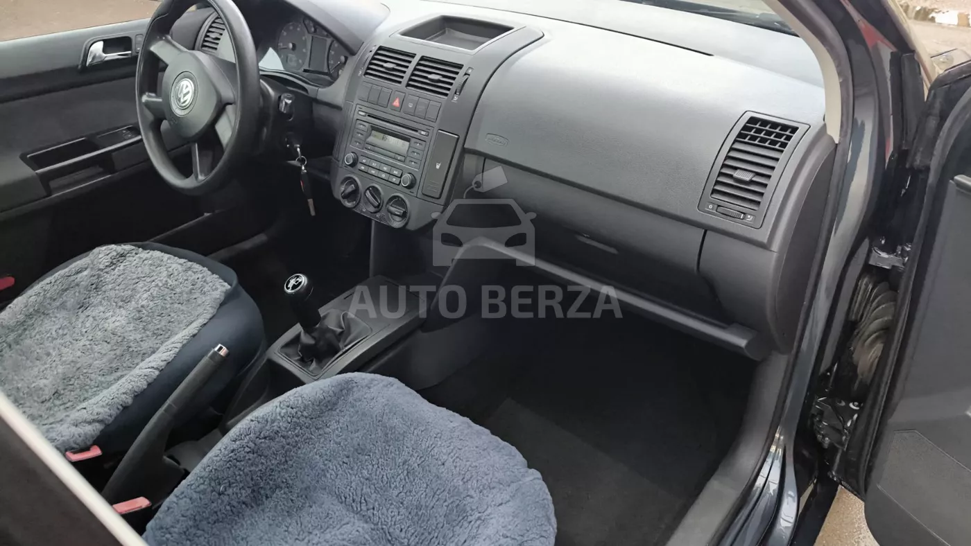 Volkswagen Polo - Image 10