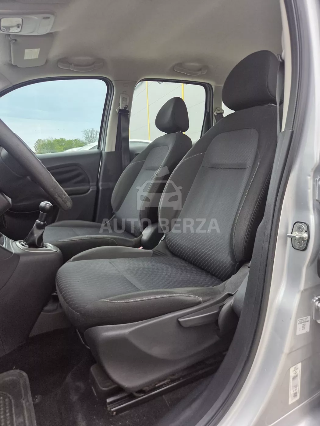 Citroën C3 Picasso - Image 14